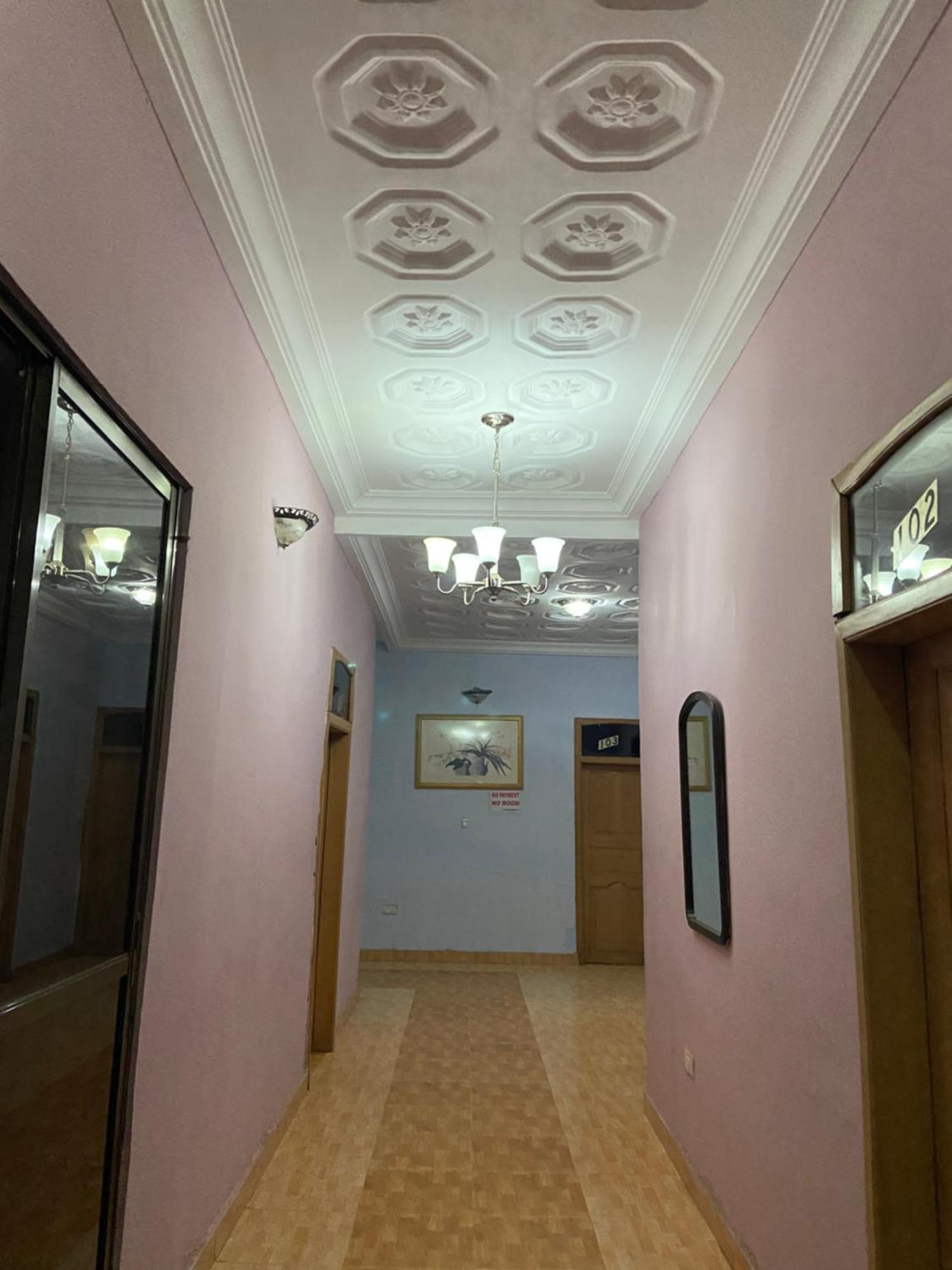 Heaven Gate Hotel Άκρα Εξωτερικό φωτογραφία