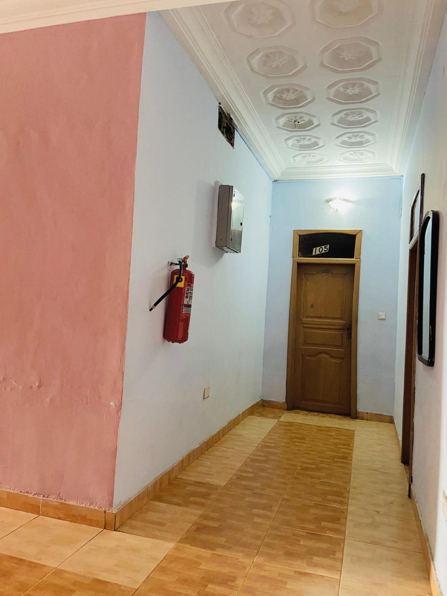 Heaven Gate Hotel Άκρα Εξωτερικό φωτογραφία